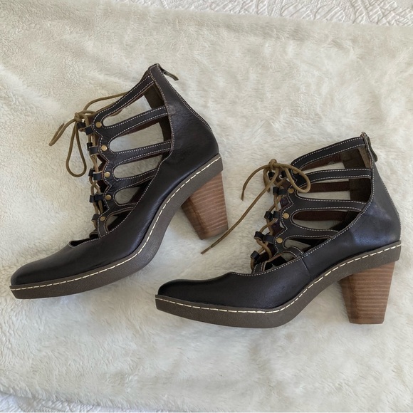 L’artiste Lestatic spring step lace up gladiator boots heels size 41, 9.5 - 10 - Picture 3 of 13